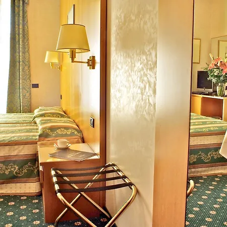 Grand Imperiale & מלון 4*